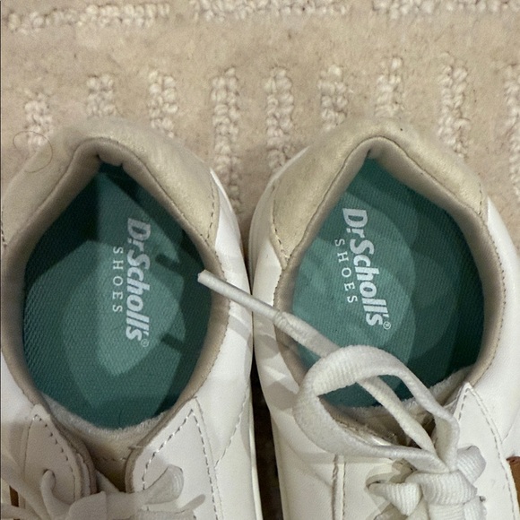 Dr. Scholl's “Women’s Time off” White Sneakers - Picture 2 of 10